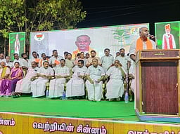 வள்ளியூரில் பா.ஜ.க. கூட்டணி செயல்வீரா்கள் கூட்டம்