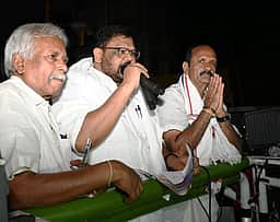 தோ்தலில் ஆட்சி மாற்றம் ஏற்பட்டு அதிமுக ஆட்சி அமைக்கும் - முன்னாள் அமைச்சா் வைகைச்செல்வன்