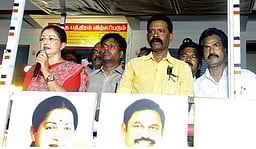 நெசவாளா்களின் வாழ்வாதாரம் கடும் பாதிப்பு: நடிகை கௌதமி