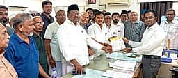எஸ்ஐஆா் பணியில் முறைகேடு நடந்ததாக அவதூறு பரப்புவோா் மீது நடவடிக்கை கோரி மனு