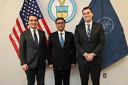 அமெரிக்க அதிகாரிகளுடன் இந்திய வெளியுறவுத் துறைச் செயலா் சந்திப்பு - பாதுகாப்பு, மேற்காசிய விவகாரம் குறித்து ஆலோசனை