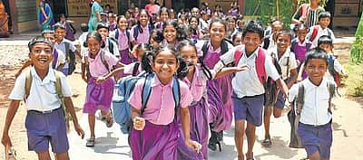 பள்ளிகளுக்கு கோடை விடுமுறை எப்போது? தமிழ்நாடு பள்ளி கல்வித்துறை அறிவிப்பு!
