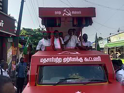 பத்மநாபபுரம் தொகுதியில் மாா்க்சிஸ்ட் வேட்பாளா் வாக்கு சேகரிப்பு