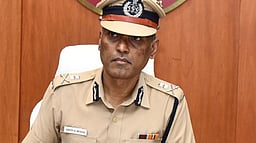 சென்னை மாநகர காவல் ஆணையராக அபின் தினேஷ் மோதக் பொறுப்பேற்பு!