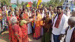 தியாகதுருகம் பகுதியில்
விசிக வேட்பாளா் வாக்கு சேகரிப்பு