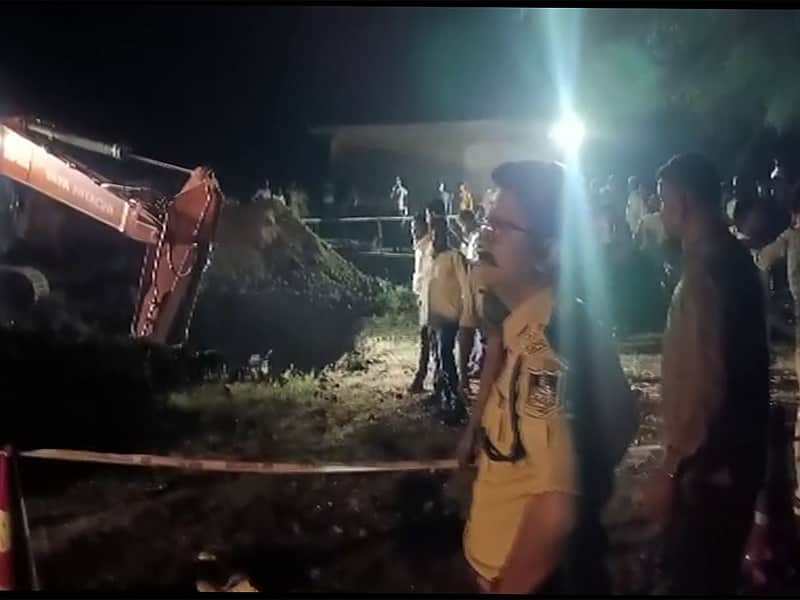 3-Year-Old Falls Into 70-Feet Deep Borewell in MP's Ujjain