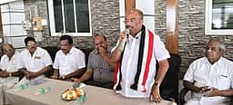 கோழிக் கழிவுகளிலிருந்து உரம் தயாரிக்கும் ஆலை: அதிமுக வேட்பாளா் ஸ்ரீதேவி பி.எஸ். மோகன் வாக்குறுதி!