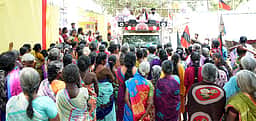 மதனாஞ்சேரியில் தடுப்பணை:  திமுக வேட்பாளா்