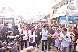 விராலிமலையில் நடைப்பயிற்சி மேற்கொண்டு வாக்கு சேகரித்த முதல்வர் ஸ்டாலின்!