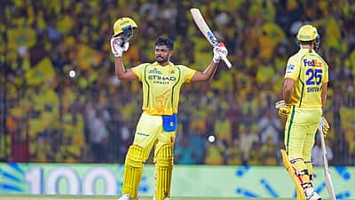 சஞ்சு சாம்சன் சதம் விளாசல்; தில்லி கேபிடல்ஸுக்கு 213 ரன்கள் இலக்கு!