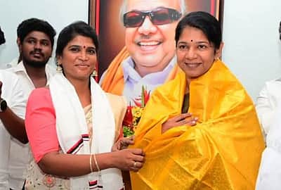 தவெக நிர்வாகி அஜிதா திமுகவில் இணைந்தார்!