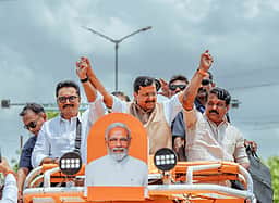 ஏழைகளின் பணத்தை கொள்ளையடிக்கும் திமுக அரசு! - பாஜக தேசிய தலைவா் நிதின் நபின்