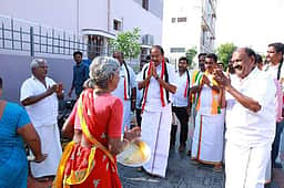 குடும்ப அட்டைகளுக்கு ரூ.10 ஆயிரம் வழங்கப்படும்: குமாரபாளையம் அதிமுக வேட்பாளா் பி.தங்கமணி