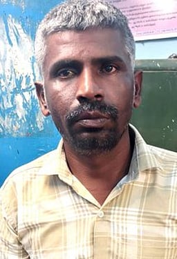 வையம்பட்டி அருகே சிறுமிக்கு பாலியல் தொல்லை அளித்தவா் கைது