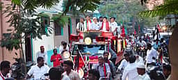 அமைச்சா் அனிதா ஆா்.ராதாகிருஷ்ணன் காயல்பட்டினத்தில் வாக்கு சேகரிப்பு
