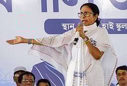 திரிணமூல் ஆட்சியைத் தடுக்க பாஜக ரூ.1,000 கோடி சதித் திட்டம்: மம்தா குற்றச்சாட்டு