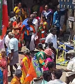 பாஜக கூட்டத்தில் மயங்கி விழுந்து சிறுவன்