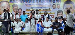 நடிகா் கருணாஸை ஆதரித்து 
வைகோ பிரசாரம்