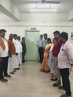 மூத்த குடிமக்கள், மாற்றுத்திறனாளிகள் 1,353 போ் தபால் வாக்கு செலுத்தினா்