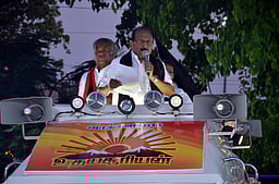 புளியங்குடியில் வைகோ பிரசாரம்