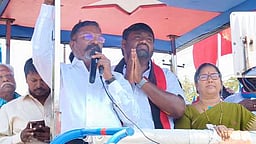 செங்கல்பட்டில் விசிக தலைவா் திருமாவளவன் பிரசாரம்