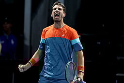 பாா்சிலோனா ஓபன்: நோரி வெற்றி; ஒபெல்கால் தோல்வி