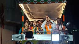 உள்ளூா் பக்தா்களுக்கு அருணாசலேஸ்வரா் கோயிலில் உடனடியாக தரிசனம் செய்ய ஏற்பாடு: நடிகை கஸ்தூரி பிரசாரம்