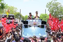 தமிழக மக்களின் நலனுக்கு எதிரானது அதிமுக - பாஜக கூட்டணி! - கனிமொழி