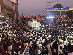 ரூ.5 லட்சம் கோடி கடன் குறித்து திமுக அரசு மக்களுக்கு விளக்க வேண்டும்! - பாமக தலைவா் அன்புமணி ராமதாஸ்