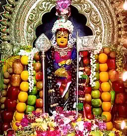 தமிழ்ப் புத்தாண்டு: சங்ககிரி பகுதி கோயில்களில் சிறப்பு பூஜை