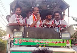 அதிமுக ஆட்சியில் குடும்பத்துக்கு ரூ.10,000 வழங்கப்படும்