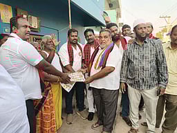 மகளிா் சுய உதவி குழுவினருக்கு ரூ.5 லட்சம் வரை மான்யத்துடன் கடன்: ஐயூஎம்எல் வேட்பாளா்