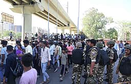 ஊதிய உயர்வு போதவில்லை; உ.பி.யில் தொடரும் போராட்டம்!