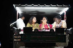 மதுராந்தகம் தொகுதி அதிமுக வேட்பாளா் பிரசாரம்