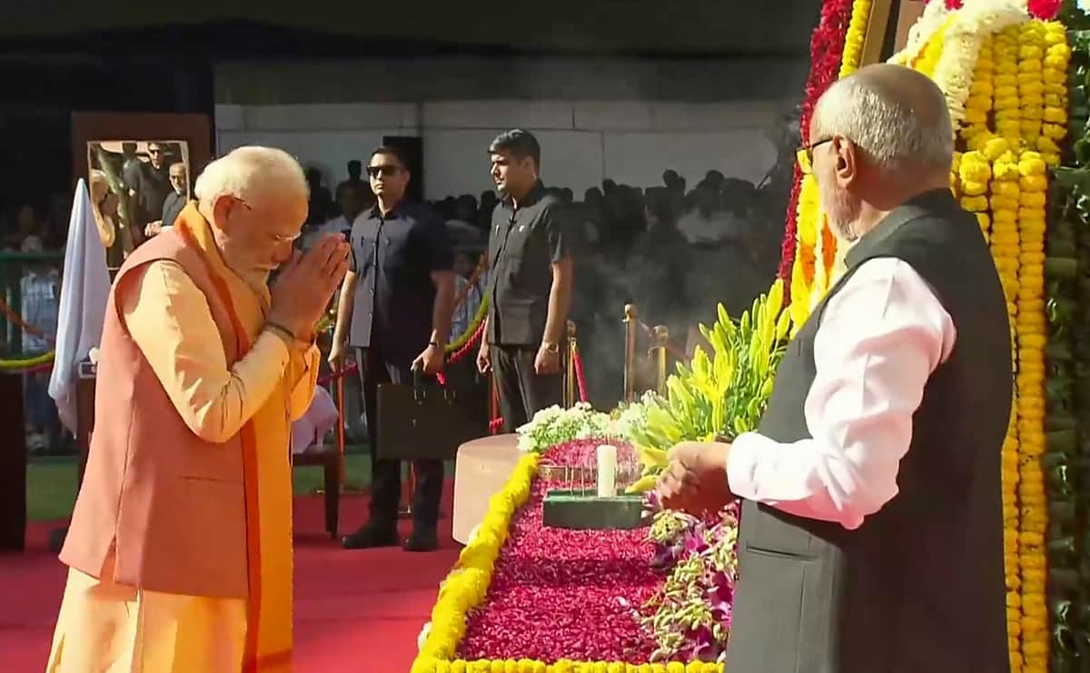 அம்பேத்கர் பிறந்த நாள் கொண்டாட்டம் - புகைப்படங்கள்