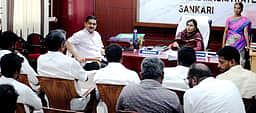 சங்ககிரி தொகுதி வாக்குச்சாவடிகளுக்கு
வாக்குப்பதிவு இயந்திரங்கள் ஒதுக்கீடு
