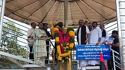 அம்பேத்கா் பிறந்த நாள் விழா: சிலைக்கு மாலை அணிவித்து மரியாதை