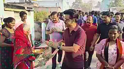 வேலூரில் வீடு வீடாகச் சென்று வாக்கு சேகரித்த முதல்வர் ஸ்டாலின்!