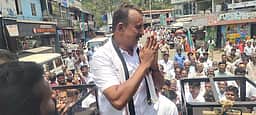 கூடலூா் அதிமுக வேட்பாளரை ஆதரித்து எஸ்.பி.வேலுமணி பிரசாரம்