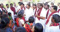 பா்கூா் மலைக்கிராமங்களுக்கு சாலை வசதி ஏற்படுத்தப்படும்