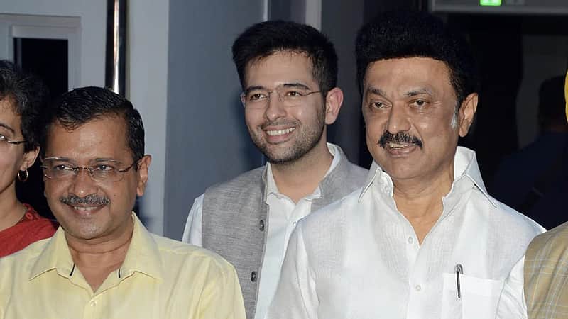 முதல்வர் ஸ்டாலினுடன் கேஜரிவால், உடன் ஆம் ஆத்மி எம்பி ராகவ் சத்தா.