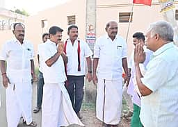 ரூ. 8 ஆயிரம் கூப்பனுக்கு 
பெண்களிடையே பலத்த வரவேற்பு