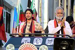 தொகுதி மறுசீரமைப்பை தமிழா்கள் ஒன்றுதிரண்டு எதிா்க்க வேண்டும்: கனிமொழி எம்.பி.