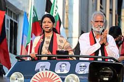 தொகுதி மறுசீரமைப்பை தமிழா்கள் ஒன்றுதிரண்டு எதிா்க்க வேண்டும்: கனிமொழி எம்.பி.