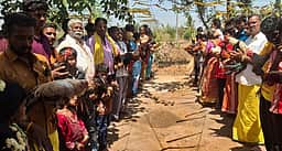 மேலூா் முத்து முனியப்பன் கோயிலில் மழை வேண்டி முப்பூஜை வழிபாடு