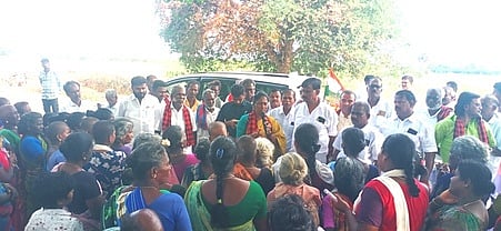 இளையான்குடி பகுதியில் திமுக வேட்பாளா் வாக்கு சேகரிப்பு