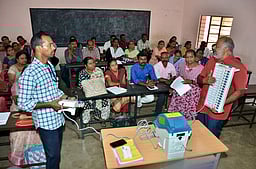 தோ்தல் பணி அலுவலா்களுக்கு இரண்டாம் கட்ட பயிற்சி