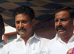 பேரவைத் தோ்தலின் வெற்றிக்கு அமைச்சா்கள் பரஸ்பரம் வாழ்த்து!