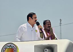 மக்களை பிளவுபடுத்துகிறது திமுக: அன்புமணி ராமதாஸ்