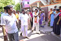 பாளையங்கால்வாய் முழுமையாக சீரமைக்கப்படும்: தவெக வேட்பாளா் மரிய ஜாண்